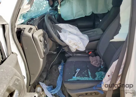 2025 Chevrolet Silverado K1500 Trail Boss Custom from USA, damaged, VIN 3GCUKCED3SG204170